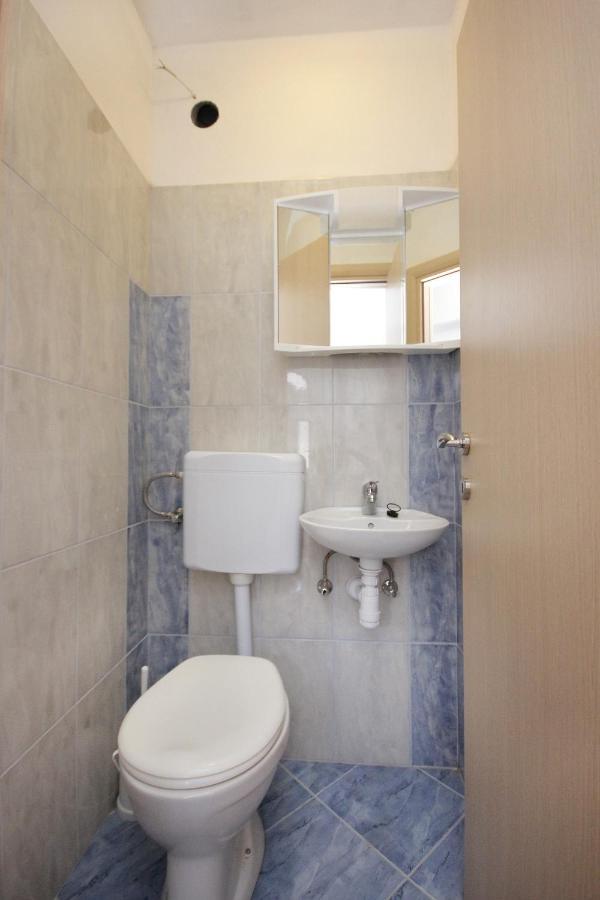 Apartments By The Sea Vlasici, Pag - 9324 Exterior foto