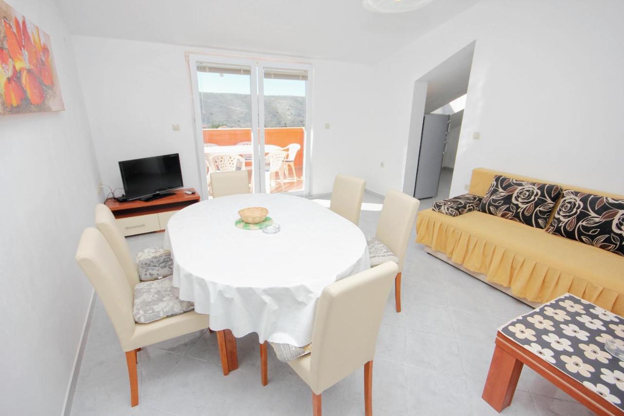Apartments By The Sea Vlasici, Pag - 9324 Exterior foto