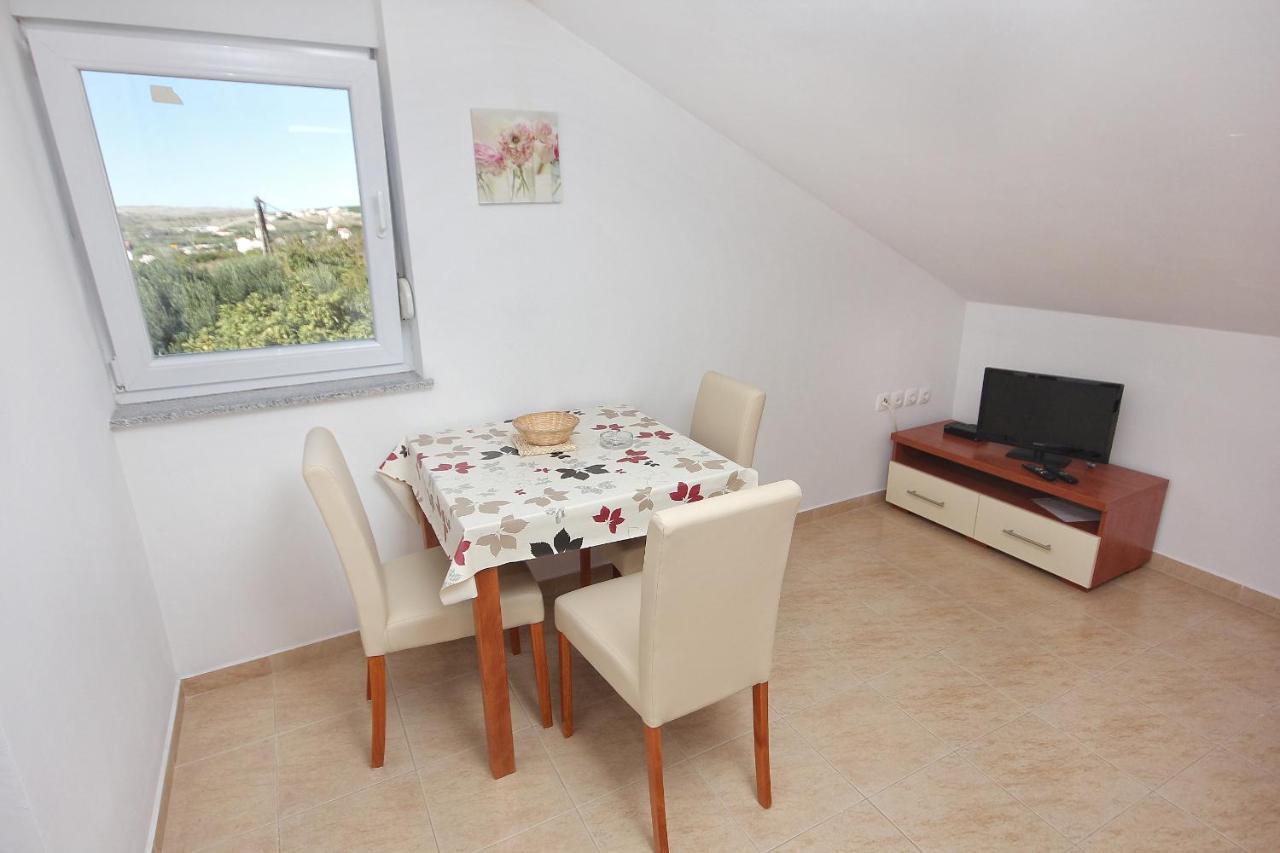 Apartments By The Sea Vlasici, Pag - 9324 Exterior foto